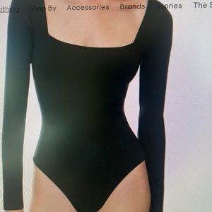 Babaton Contour Black Long Sleeve